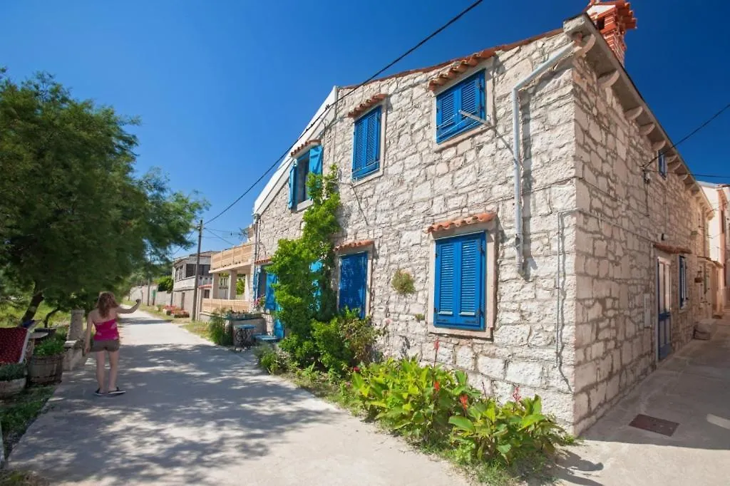 Apartment In Susak With Air Conditioning, W-Lan